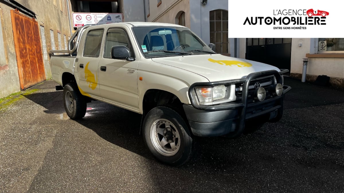 Toyota Hilux 2.4L TD Double Cabine 90CV — 1
