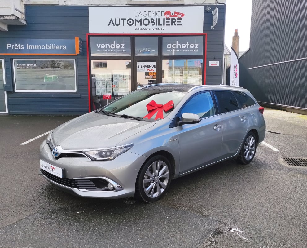 Toyota Auris Touring Sport 1.8 HSD 136H 100ch FULL HYBRID BVA EXCECUTIVE — 1