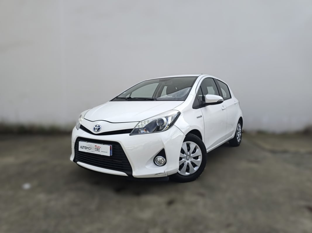 Toyota Yaris Hybride BVA Dynamic 100h Garantie 6 mois nationale — 1