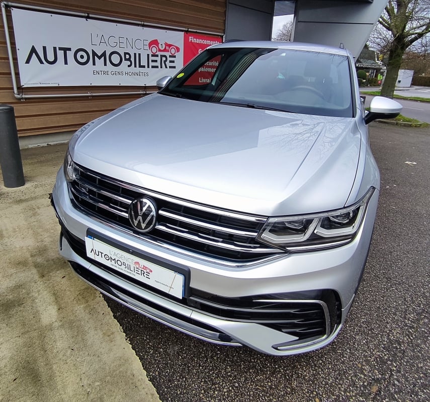 Volkswagen Tiguan R-LINE 2.0l 150cv — 40