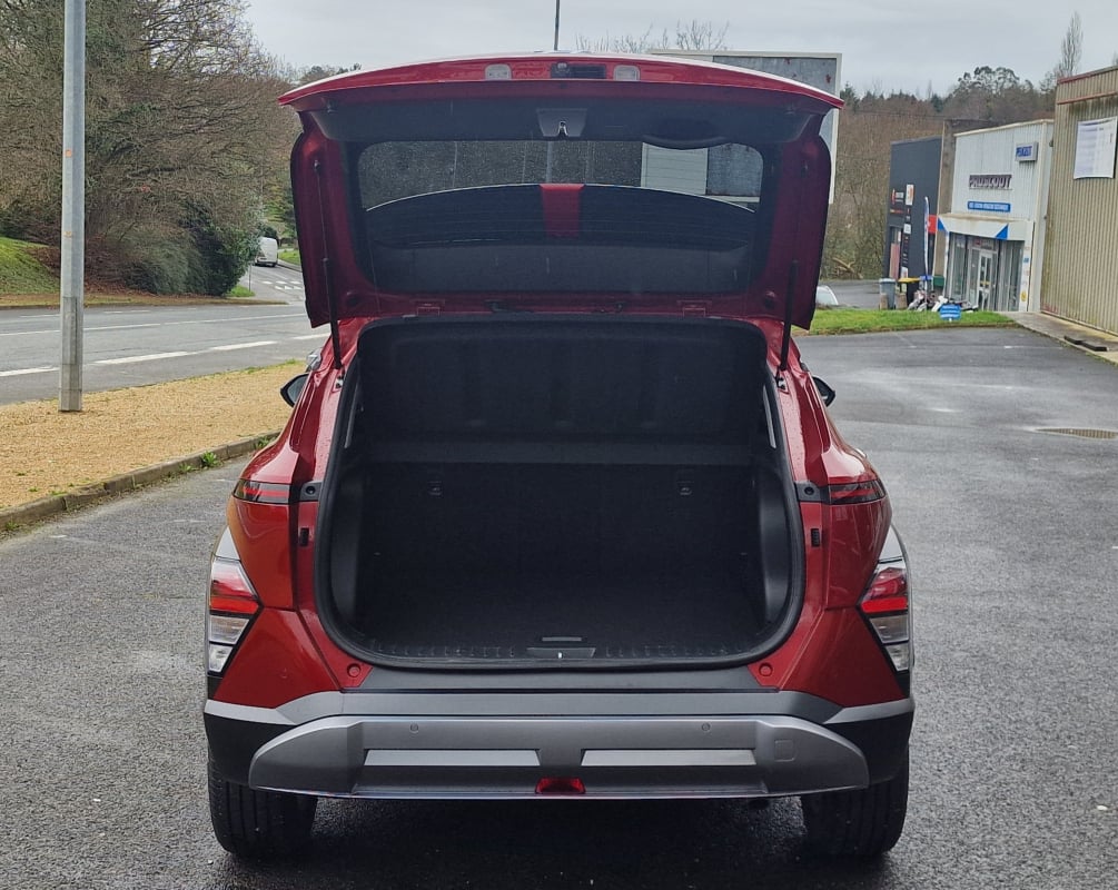 Hyundai KONA 1.0 t-gdi 100 mhev CREATIVE Gar. constructeur jusqu'au 29/06/2030 — 36