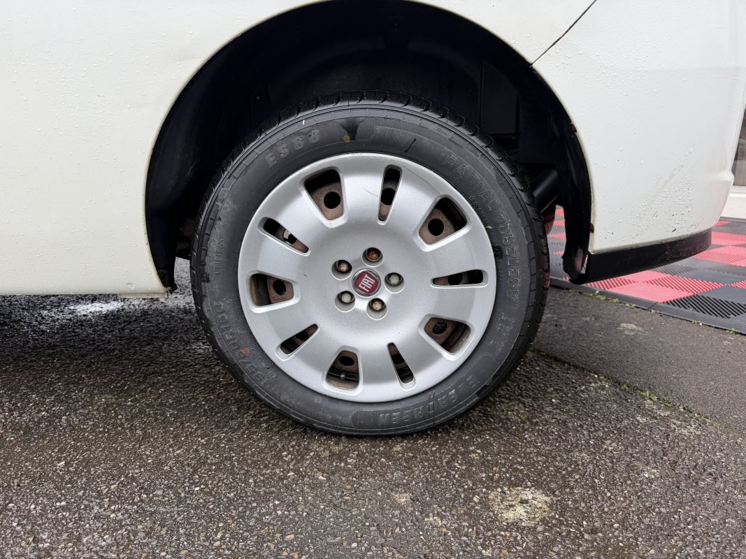Fiat Doblo CARGO CA MAXI 1.3 MULTIJET 90 PACK PROFESSIONAL - MOTEUR NEUF - TVA RECUPERABLE — 30