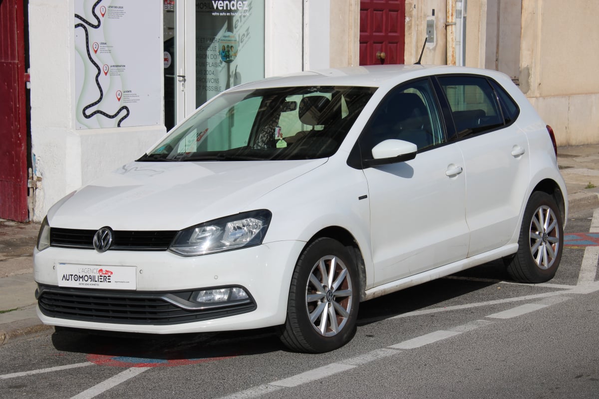 Volkswagen Polo 1.4 TDI 90 BLUEMOTION LOUNGE ( Distribution à jour, Radar Av / Arr ..) — 1