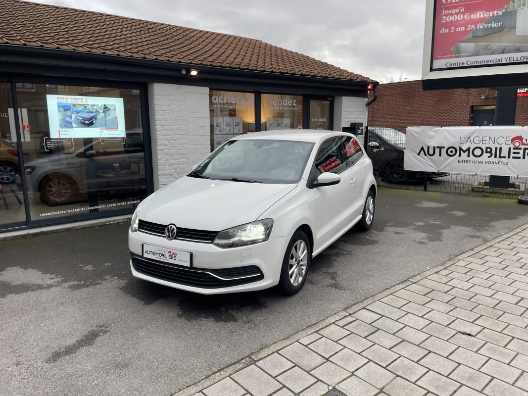 Volkswagen Polo 1.0 75 LOUNGE — 1