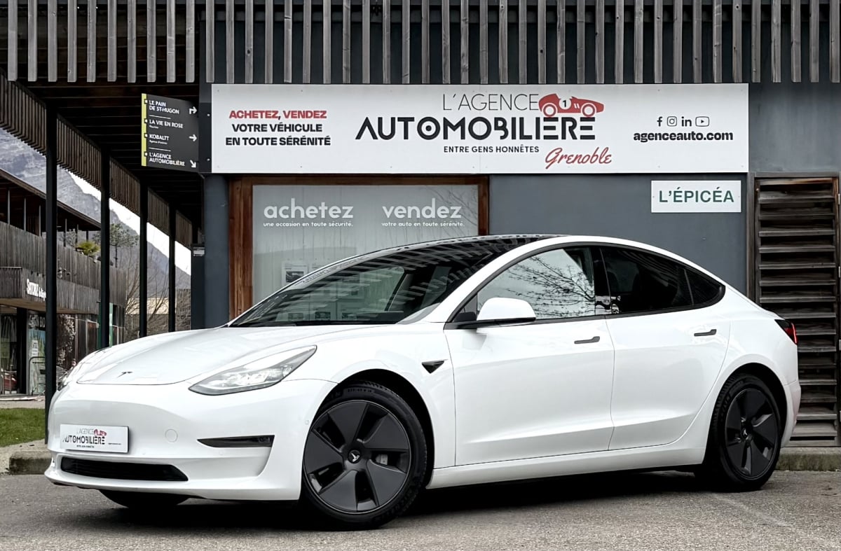 Tesla Model 3 (2) Dual Motor Long Range AWD — 1