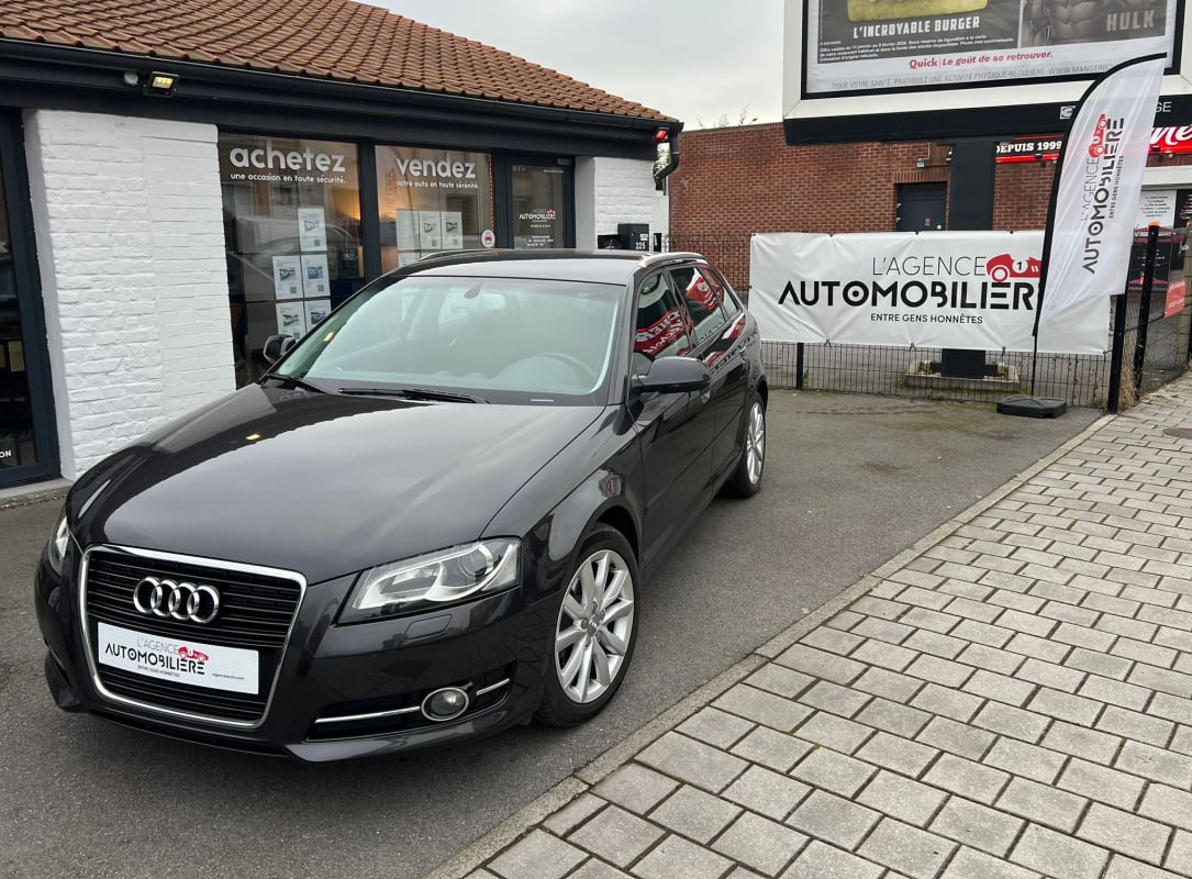 Audi A3 SPORTBACK 1,6 TDI 105 DPF ATTRACTION GPS XENON — 1