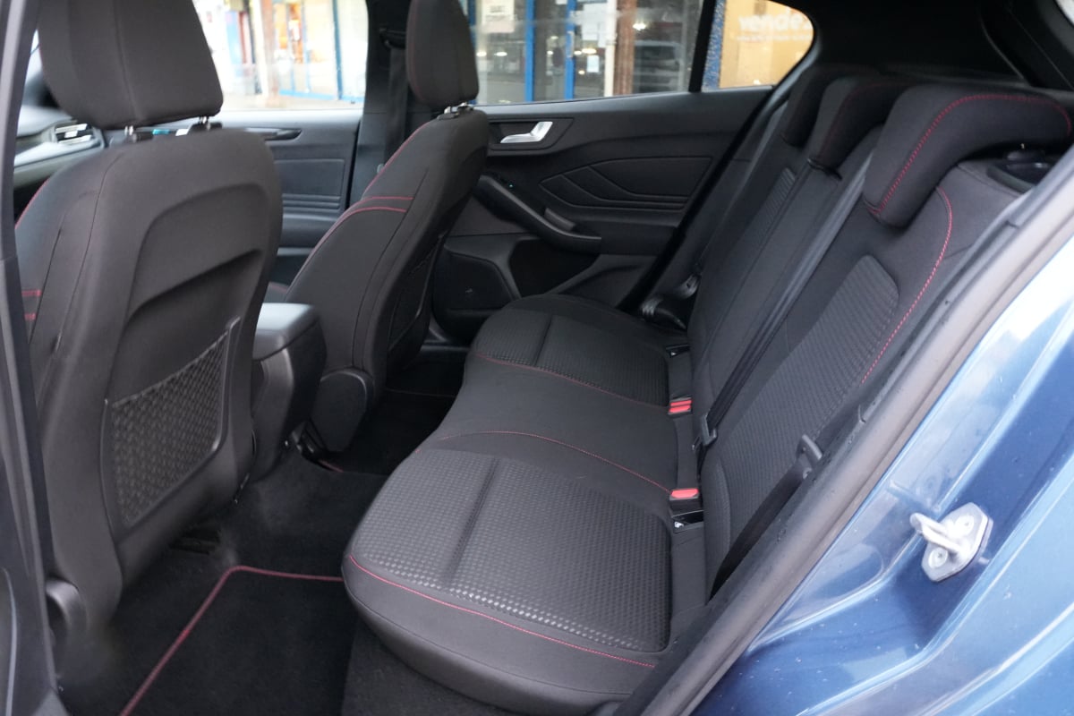 Ford Focus IV 1.0 FLEXIFUEL HYBRID 125 ST-LINE X — 40