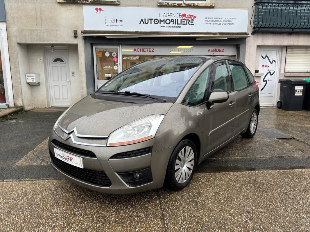 Citroen C4 Picasso 1.6 HDi 110 cv - Pack Ambiance - Attelage — 1