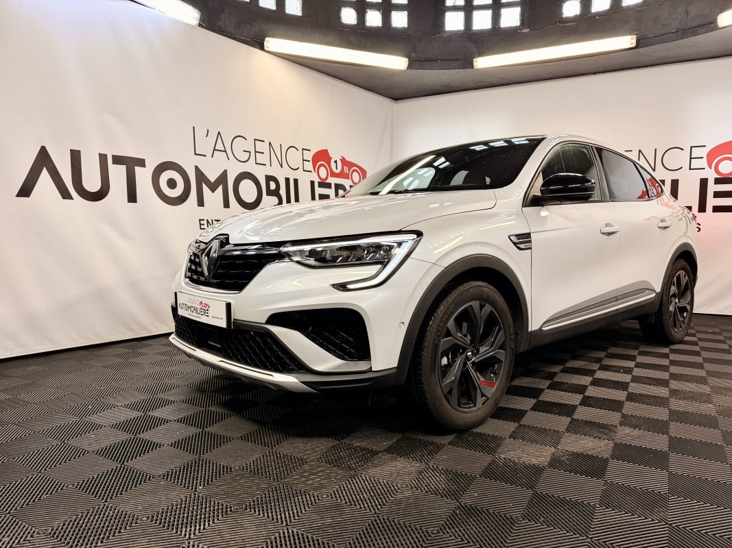 Renault Arkana E-TECH 145 CH R.S. LINE (Avec attelage, entretien complet Renault)
