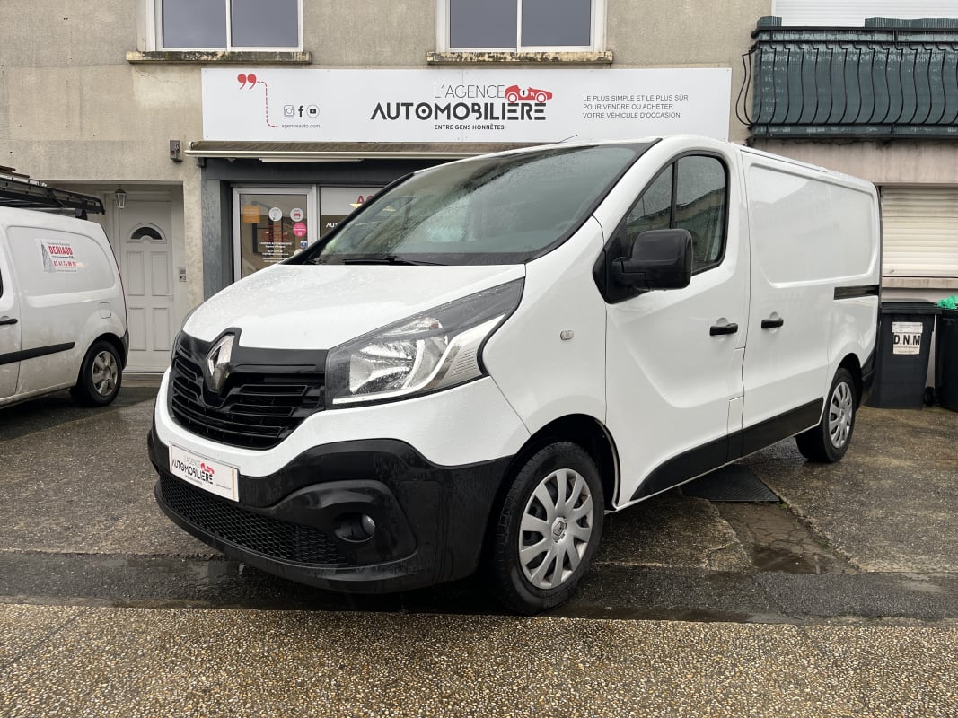 Renault Trafic III L1H1 1.6 dCi Energy 120 cv Grand confort - 2 portes latérales — 1
