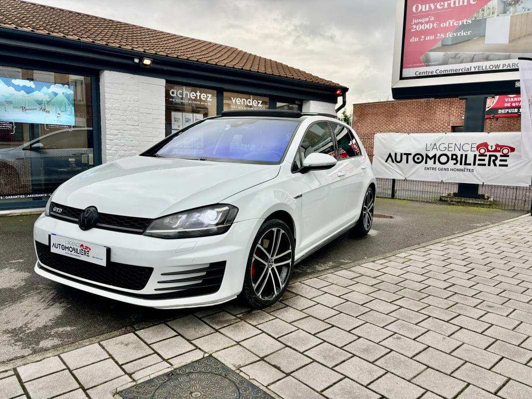 Volkswagen Golf GTD 184CV ( TOIT OUVRANT ) BOITE AUTOMATIQUE — 1