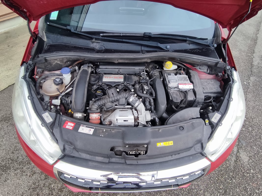 Peugeot 208 GTI SPORT 210cv — 40