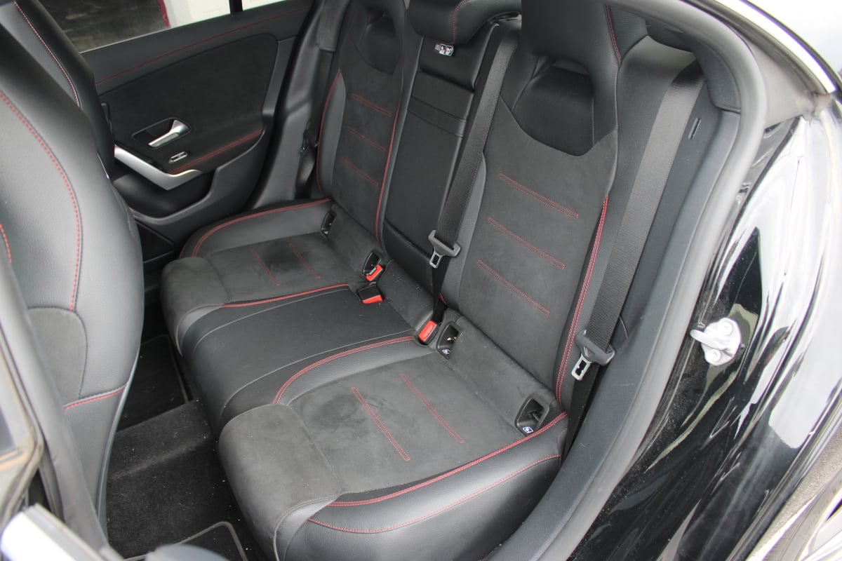 Mercedes-Benz Classe CLA COUPE 1.3 200 165 AMG LINE 7G-DCT BVA ( Toit Ouvrant, CarPlay, Sièges électriques... ) — 31