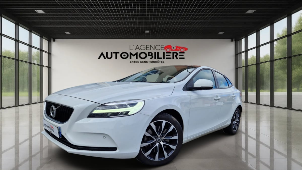 Volvo V40 II (2) T3 152 SIGNATURE EDITION GEARTRONIC 6 — 1