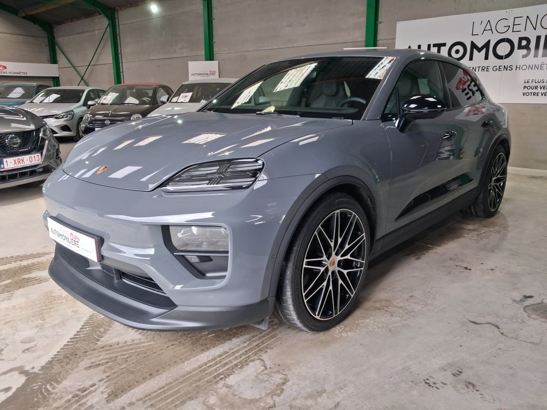 Porsche Macan 100 kWh Led Matrix Noir, Pack Black, Jantes 22"