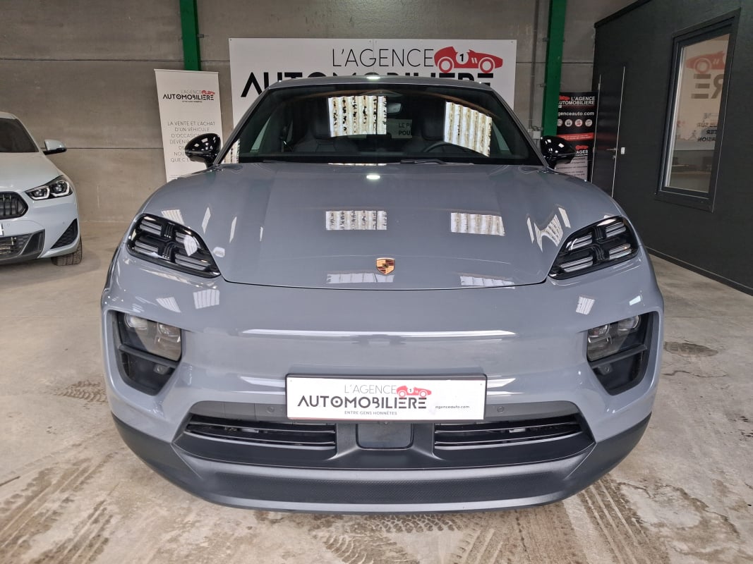 Porsche Macan 100 kWh Led Matrix Noir, Pack Black, Jantes 22" — 2