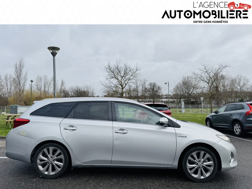 Toyota Auris 1.8 TS HYBRID NG 136 CV DYNAMIC — 2