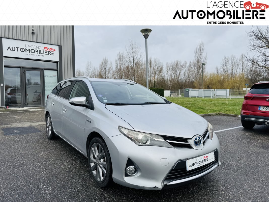 Toyota Auris 1.8 TS HYBRID NG 136 CV  DYNAMIC
