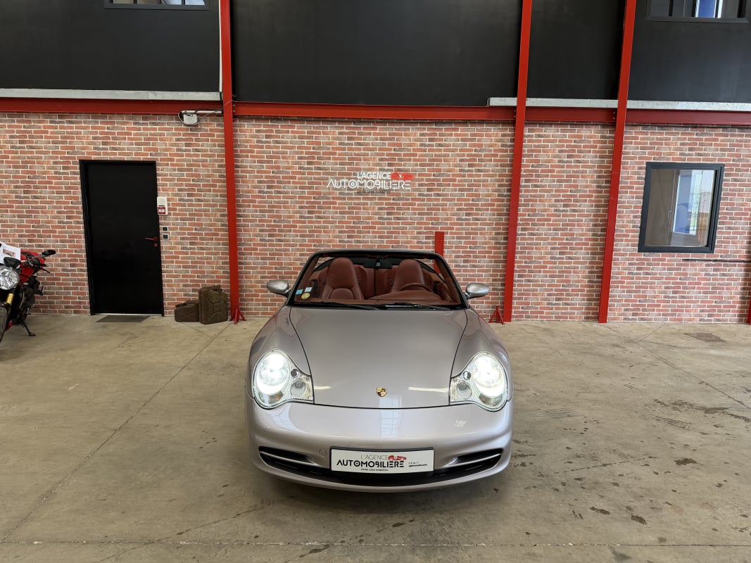 Porsche 911 Cabriolet Porsche 911 996.2 Carrera 4 Cabriolet - 3.6 - 2004 — 2