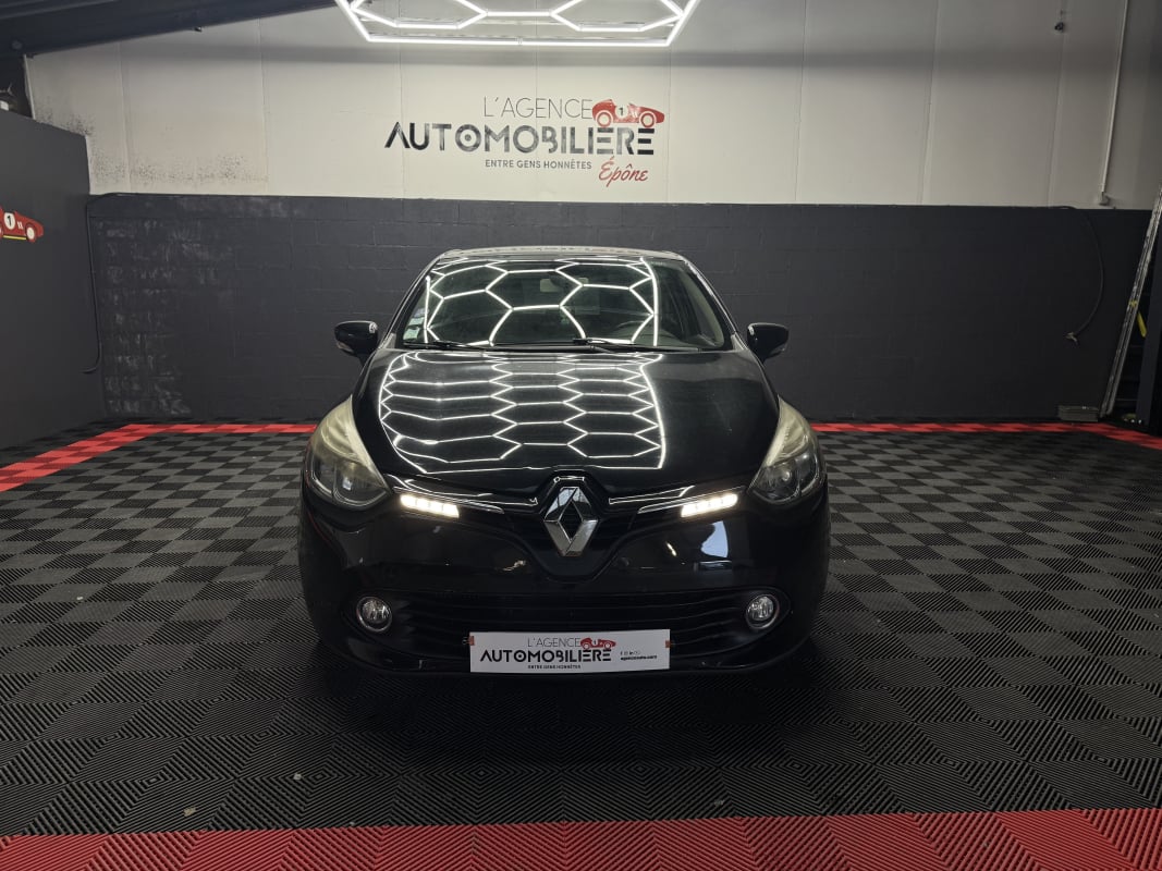 Renault Clio IV TCe 120 Intens EDC — 2