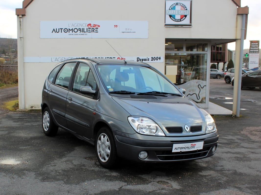 Renault Scenic 1.6 16v 110 CH RXE Clim — 1