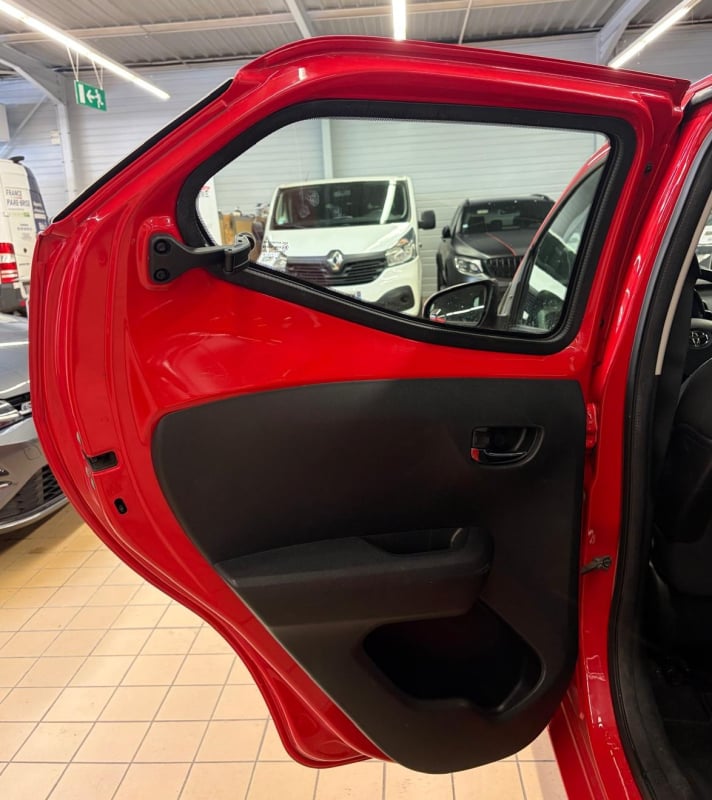 Toyota Aygo II 1.0 VVT-I X-CITE X-SHIFT 5P — 23