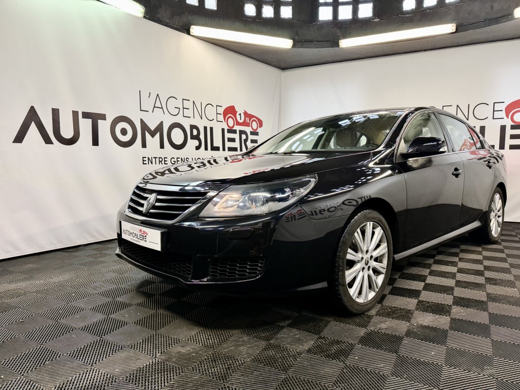 Renault Latitude 3.0 V6 DCI 240 FAP INITIALE BVA6 (1ère main) — 1