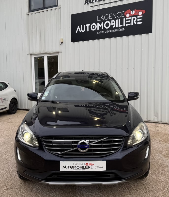 Volvo XC60 2.0 D4 FWD GEARTRONIC - 190cv SUMMUN — 2