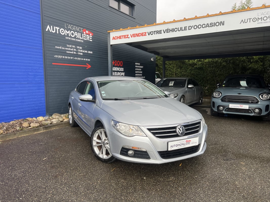 Volkswagen Passat 2.0 TDI TURBO CARAT — 1