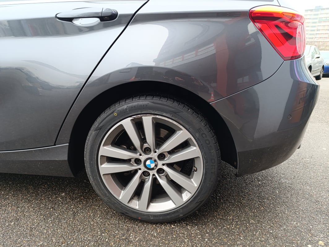 BMW Série 1 (F20) 120i 2.0 184 cv BVA8 LOUNGE - TOIT OUVRANT — 34