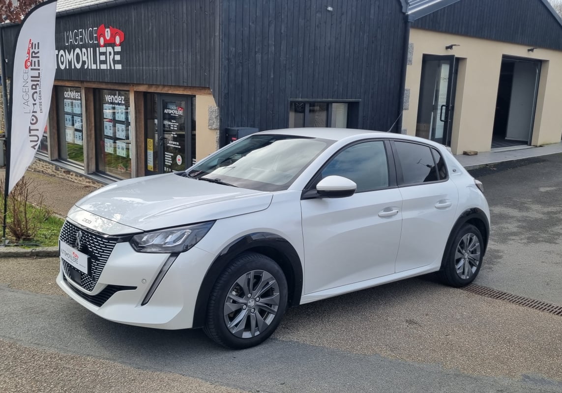 Peugeot e-208 e-208 ALLURE 136cv — 1