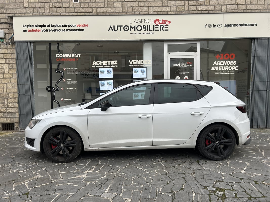 Seat Leon 2.0 TSI 265 CUPRA DSG6 - TOIT OUVRANT - SUIVI D'ENTRETIEN — 2
