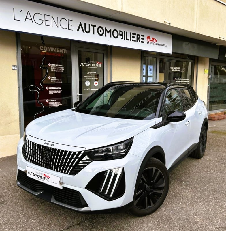 Peugeot 2008 II (2) 1.2 HYBRID 136 GT E-DCS6 1ERE MAIN, TOIT OUVRANT — 1
