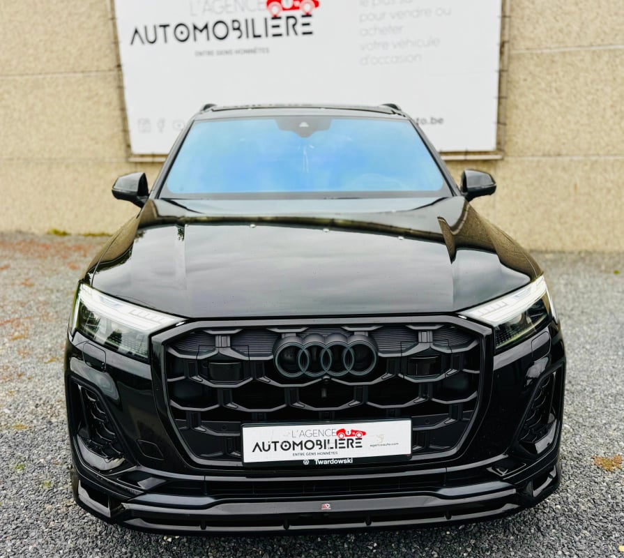Audi SQ7 S-line
