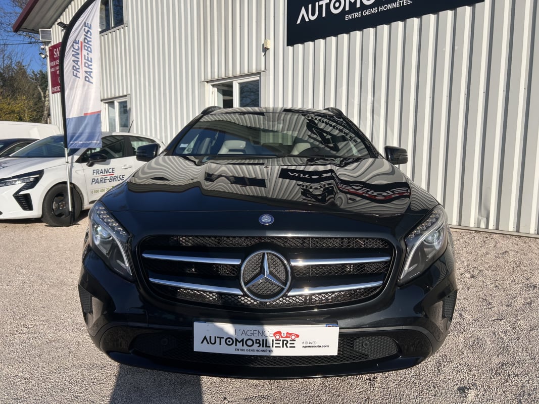 Mercedes-Benz GLA 220d 177 ch 4-matic Sensation — 2