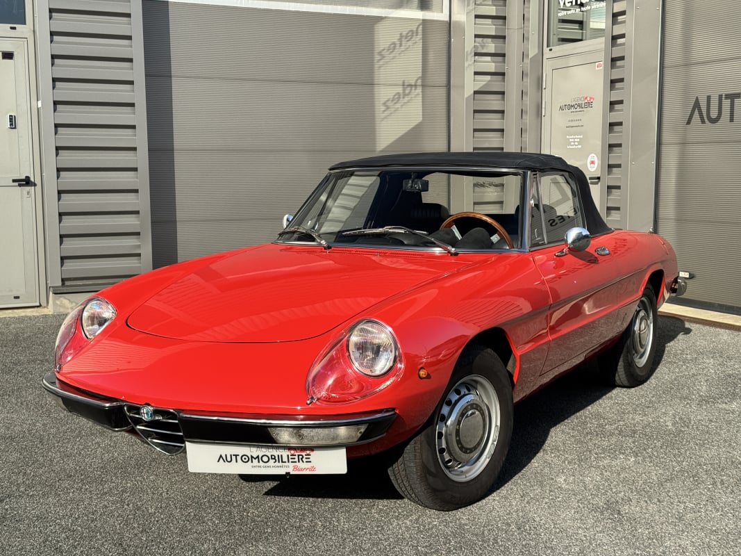 Alfa Romeo Spider 1750 VELOCE CODA TRONCA — 2