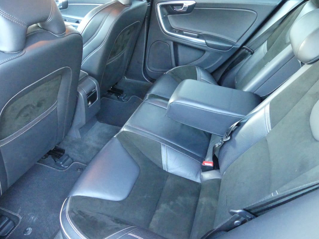 Volvo S60 R DESIGN II Phase 2 D3 2.0 d 16V Geartronic 150 cv Boîte auto — 30