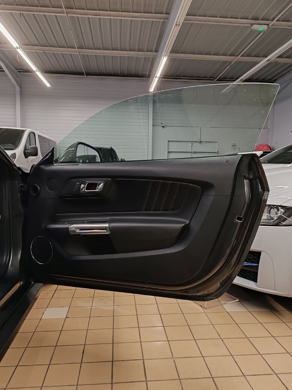Ford Mustang VI CABRIOLET 5.0 V8 BVA6 — 30