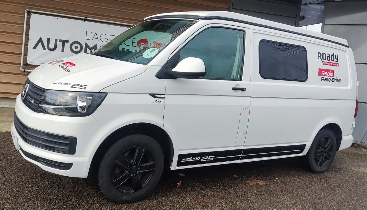 Volkswagen Transporter T6 Van Aménagé 4 Couchages — 1
