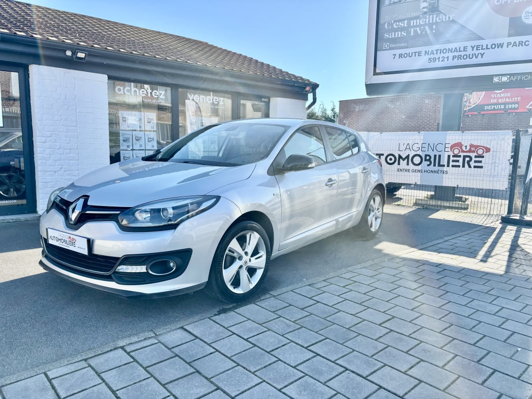 Renault Megane 1.2 TCE 115CV LIMITED ( 1ERE MAIN ) — 1