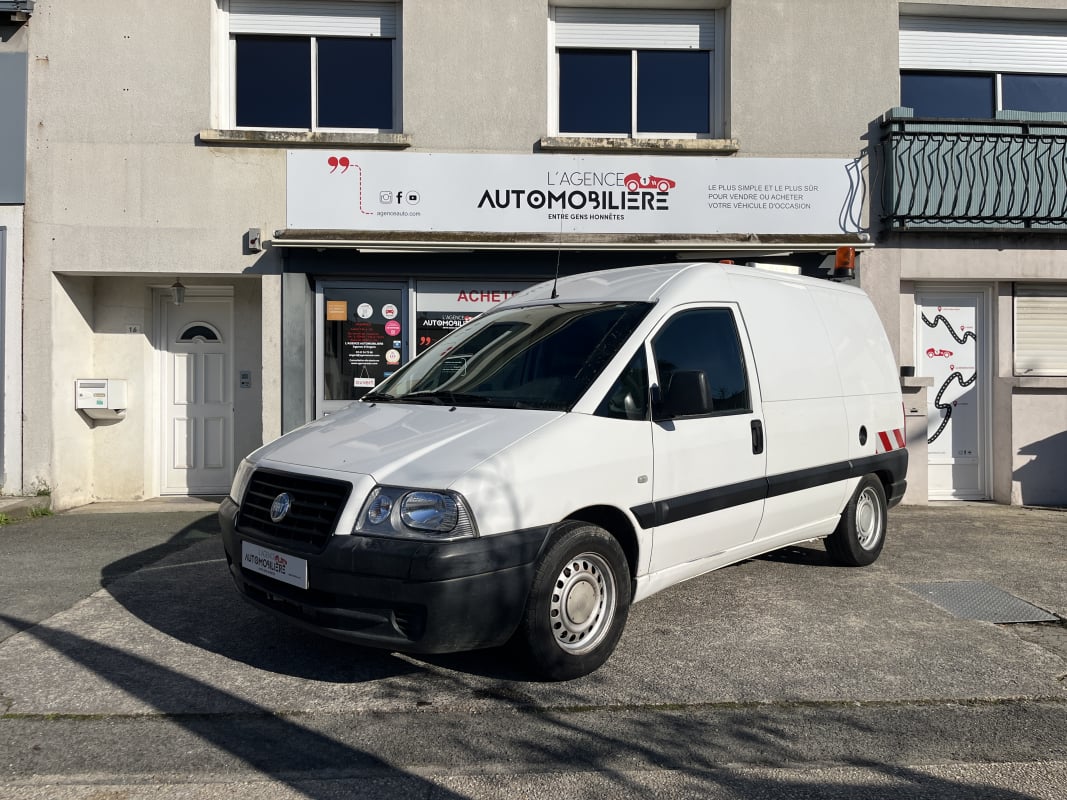Fiat Scudo Phase 2 - 2.0 JTD Fourgon long 95 cv - Pack Clim - 3 places — 1