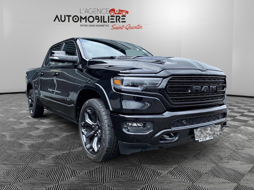 Dodge Ram 1500 CREW CAB 5.7 V8 HEMI e-TORQUE LIMITED PACK NIGHT — 1