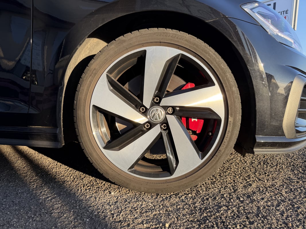 Volkswagen Golf 2.0 TSI 245 DSG7 GTI Performance — 35