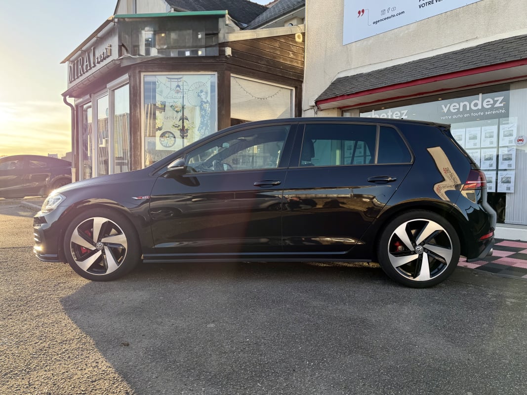 Volkswagen Golf 2.0 TSI 245 DSG7 GTI Performance — 2