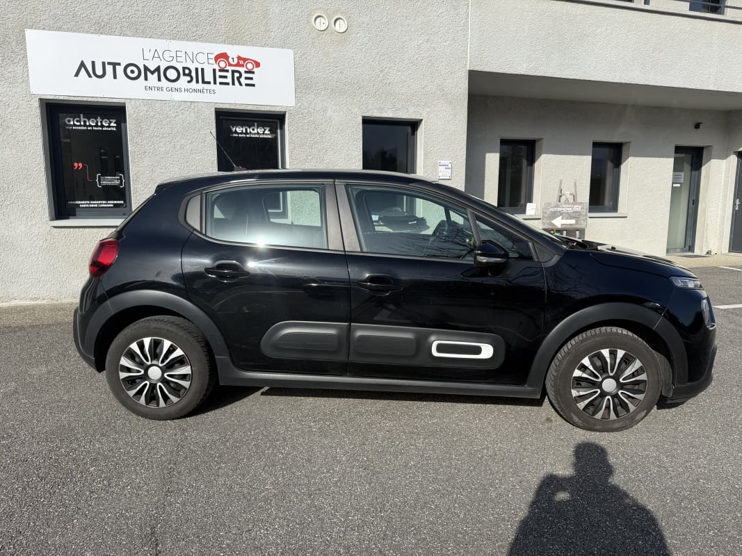 Citroen C3 FELL NAV 1.5 BlueHDi 16V BVM6 S&S 102 cv Société — 2