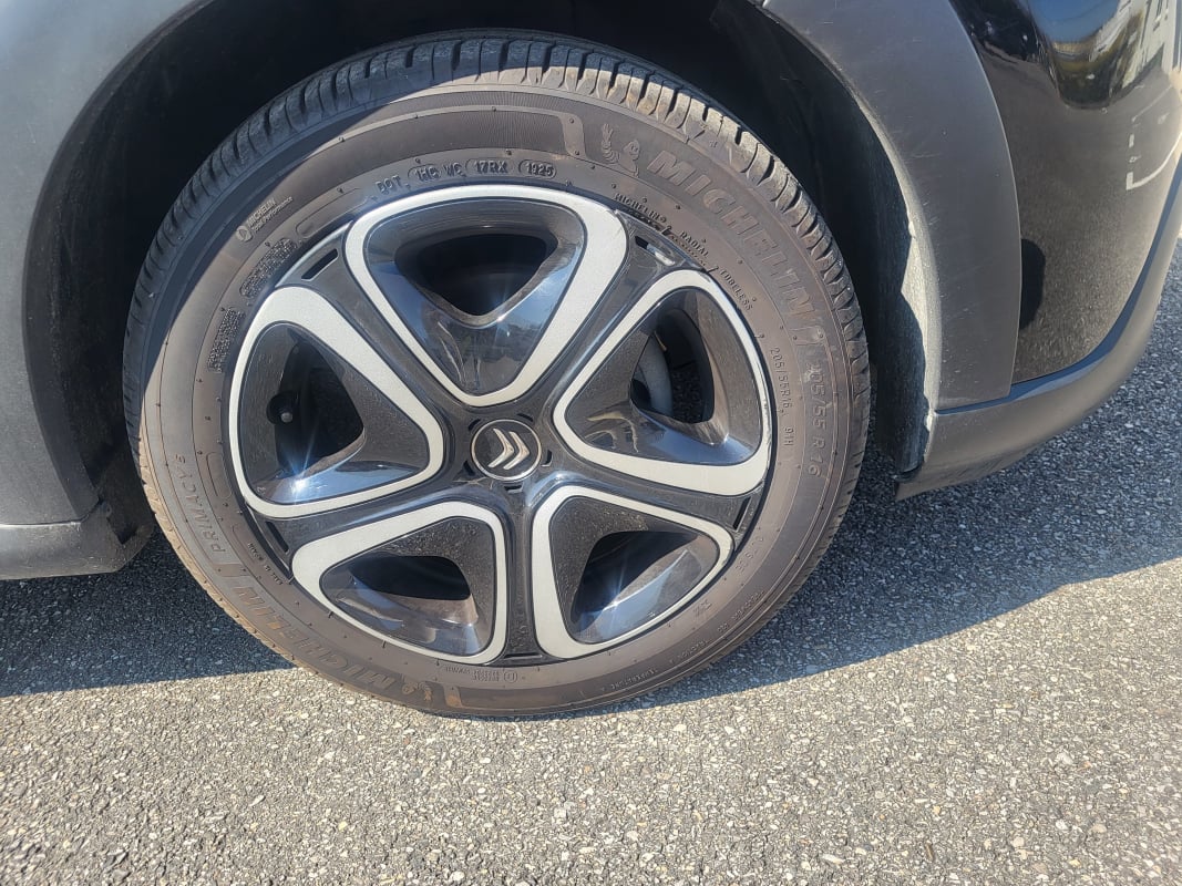 Citroen C3 FELL NAV 1.5 BlueHDi 16V BVM6 S&S 102 cv Société — 29