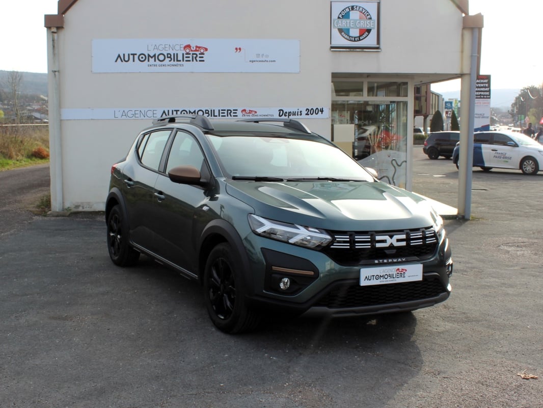 Dacia Sandero 1.0 TCe 90 CH Stepway Extreme auto PREMIERE MAIN - de 1300 KM — 1