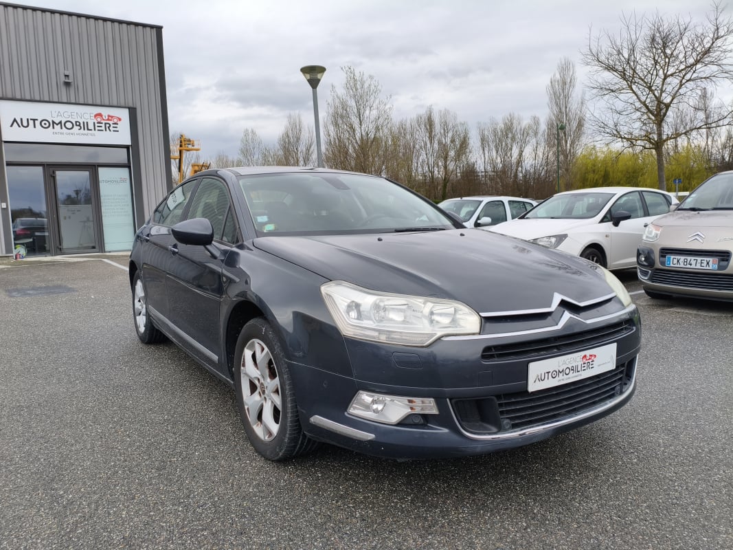 Citroen C5 II 2.0 HDI 140CH MILLENIUM - Distribution à jour