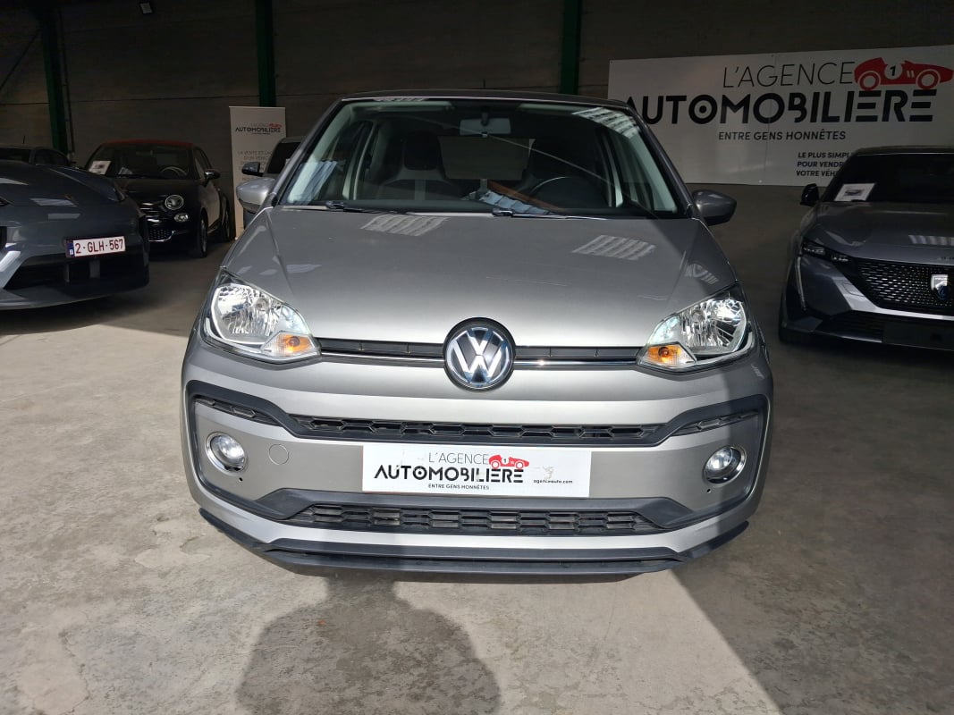 Volkswagen UP High — 2
