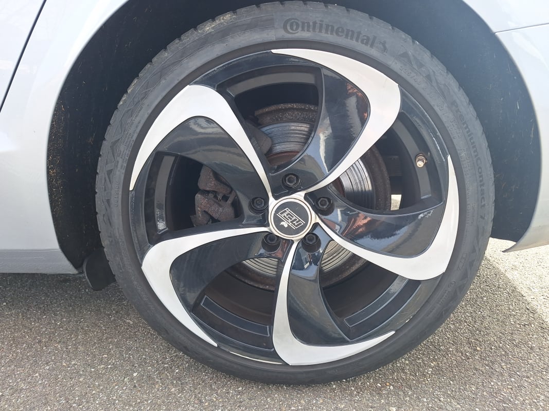 Audi A4 A4 2.0 TDI 150 ch Berline Ambiente — 34